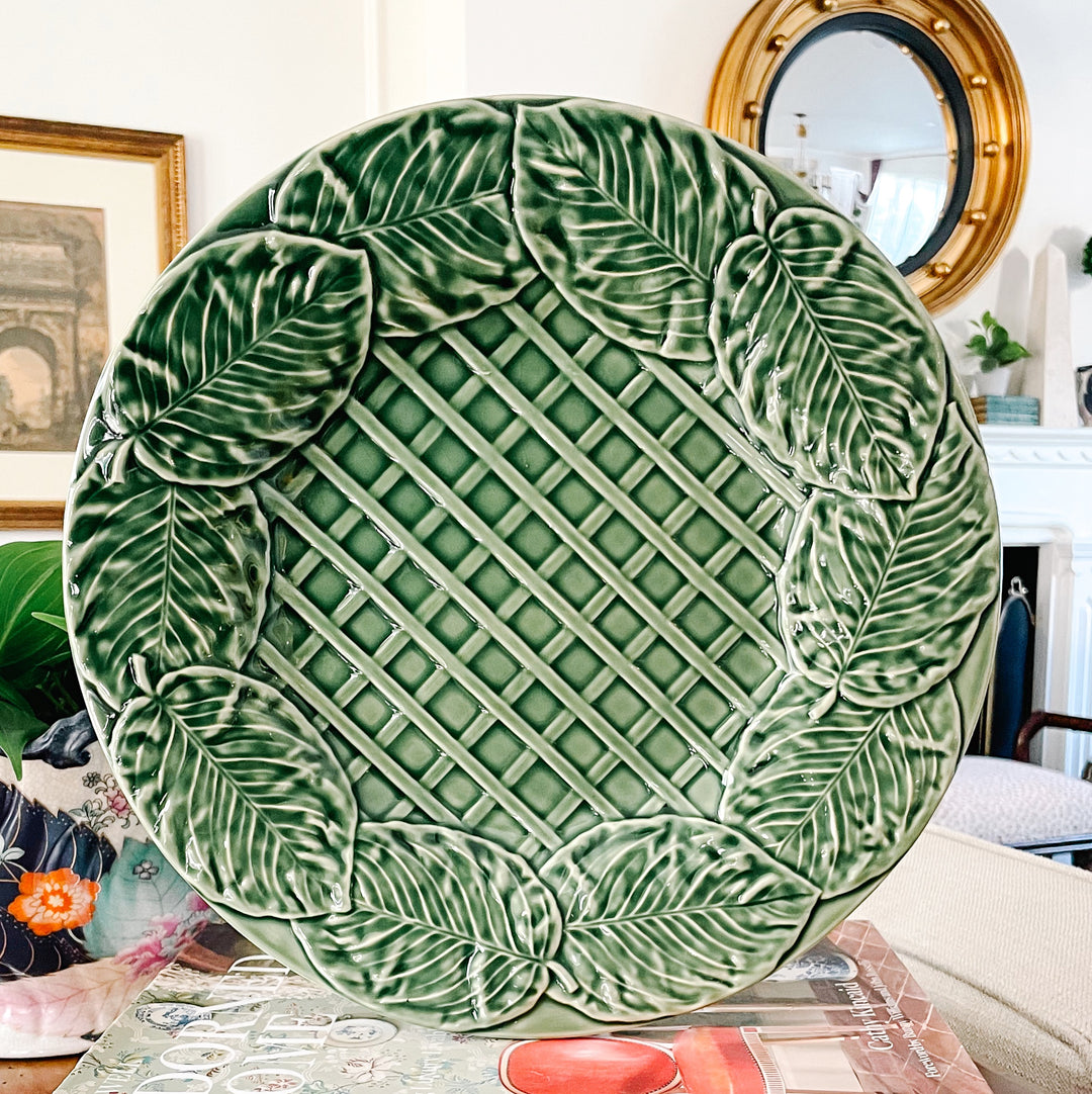 Bordallo Pinheiro Green Leaf Large 13" Chop Plate