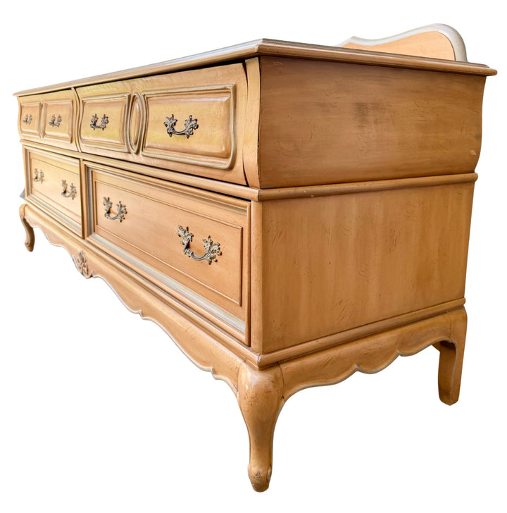 American of Martinsville Carved French Provincial Dresser