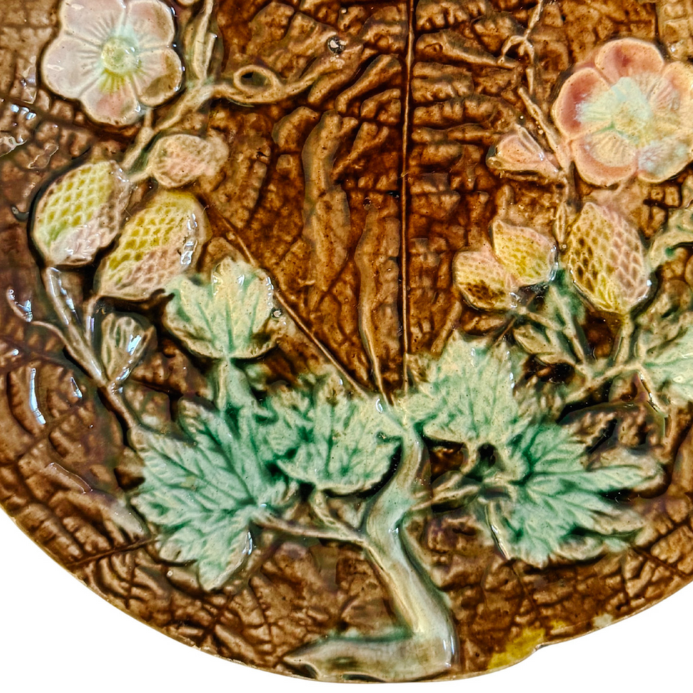 Antique English Majolica Strawberries Plate
