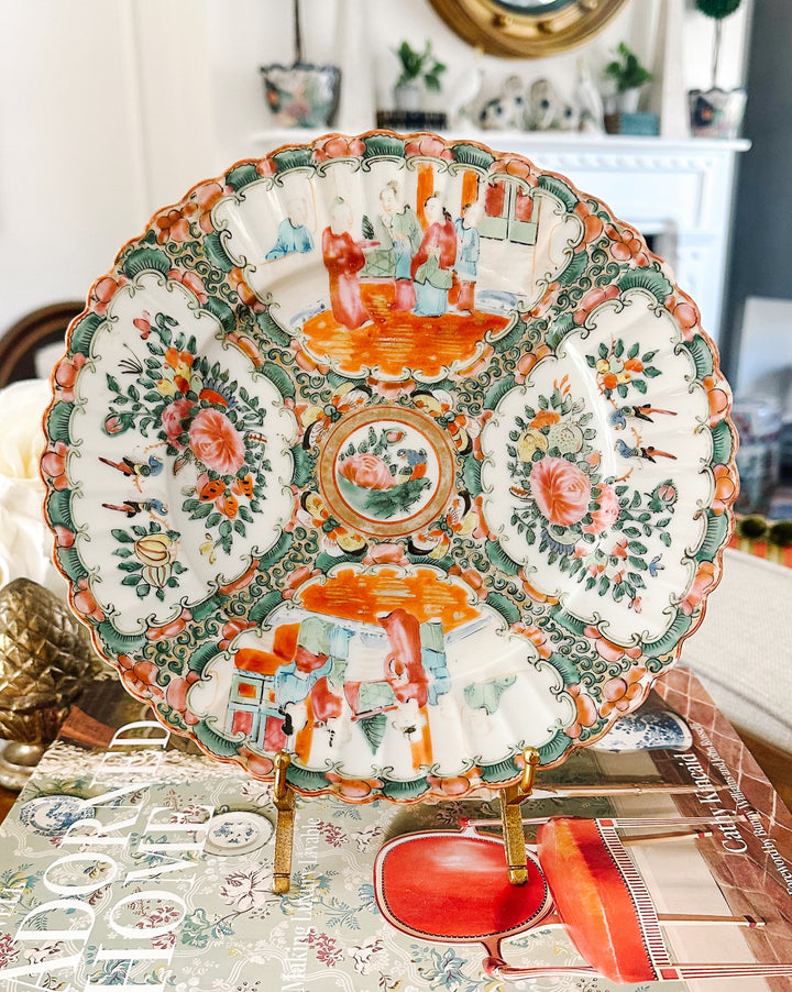 Antique Chinese Export Rose Medallion Fluted Plate