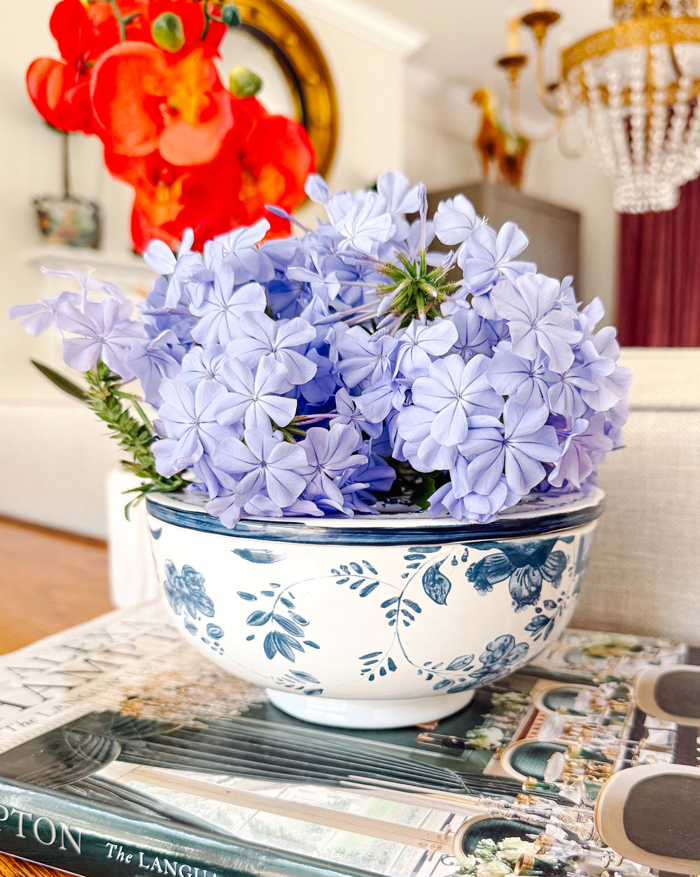 Blue & White Hand-Painted Mottahedeh Round Frog Vase