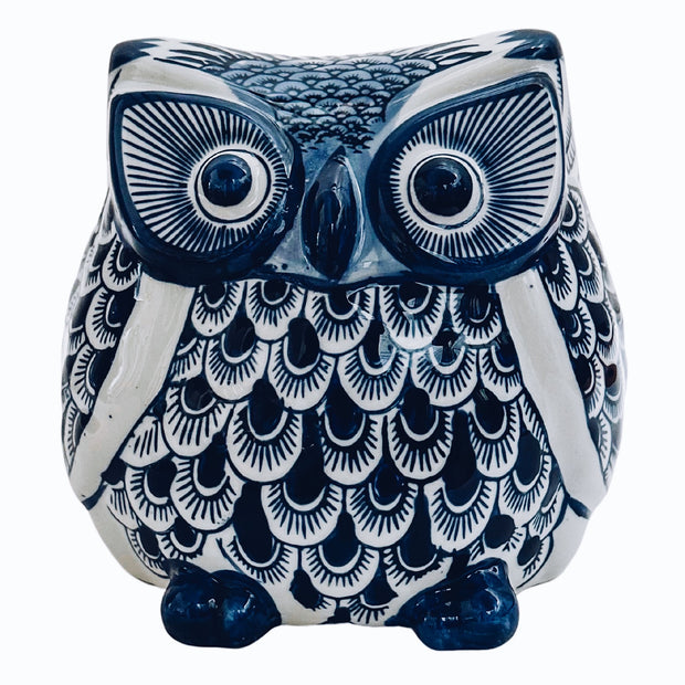 Large Blue & White Porcelain Fishnet Owl