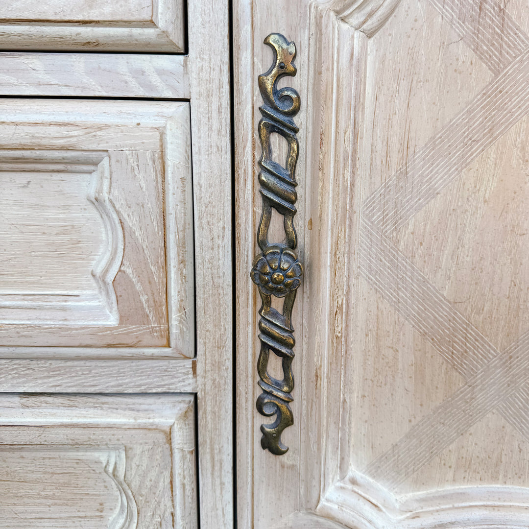 Drexel French Provincial Cabernet Blanc 9 Drawer Dresser  Credenza