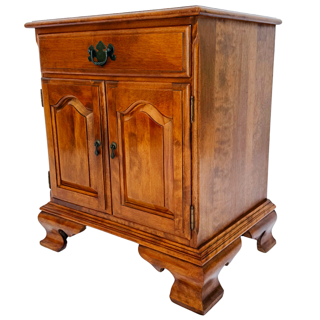 Ethan Allen by Baumritter American Queen Anne Nightstands