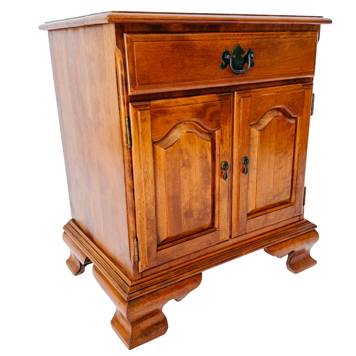 Ethan Allen by Baumritter American Queen Anne Nightstands