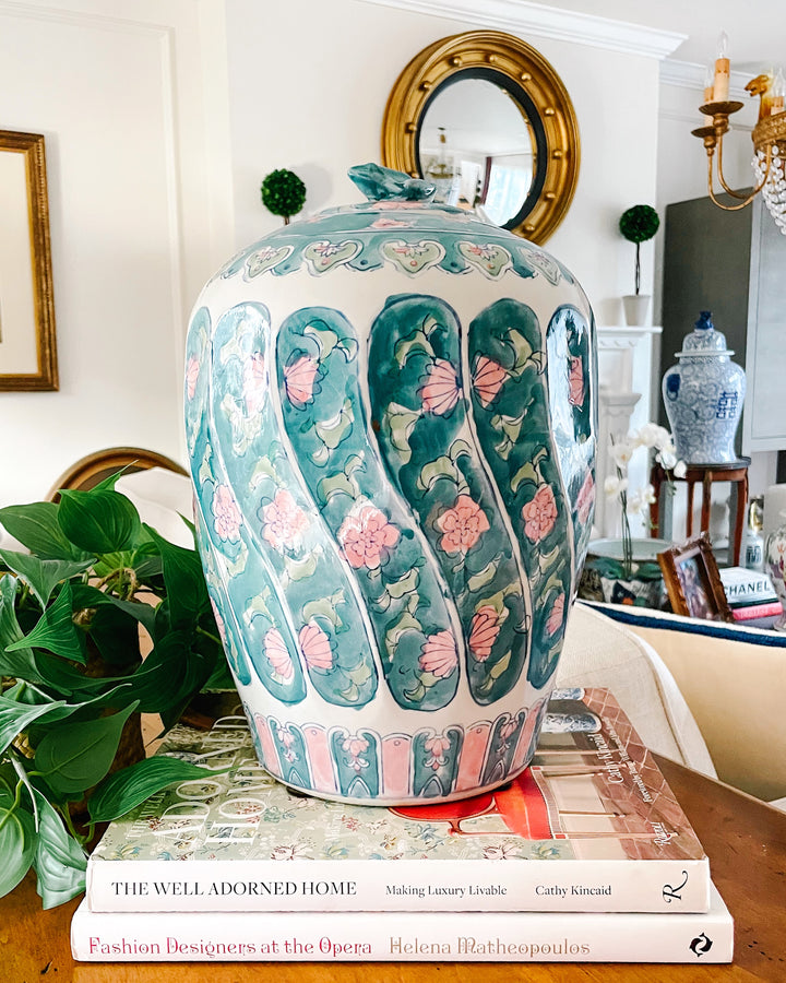 Vintage Ethan Allen Pink & Green Chinoiserie Swirl Jar With Frog Finial