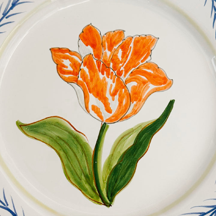 Italian Majolica Hand-Decorated Tulip Plate