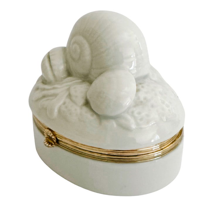 Japanese White Seashell Hinged Trinket Box