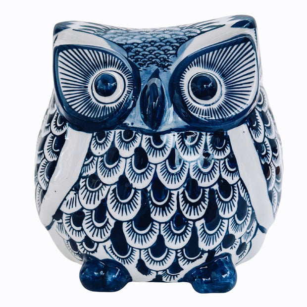 Large Blue & White Porcelain Fishnet Owl