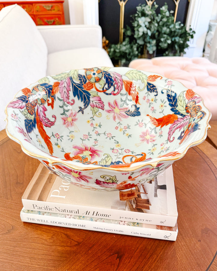 Large Scalloped Chinese Export Tobacco Leaf Porcelain Statement Centerpiece Bowl