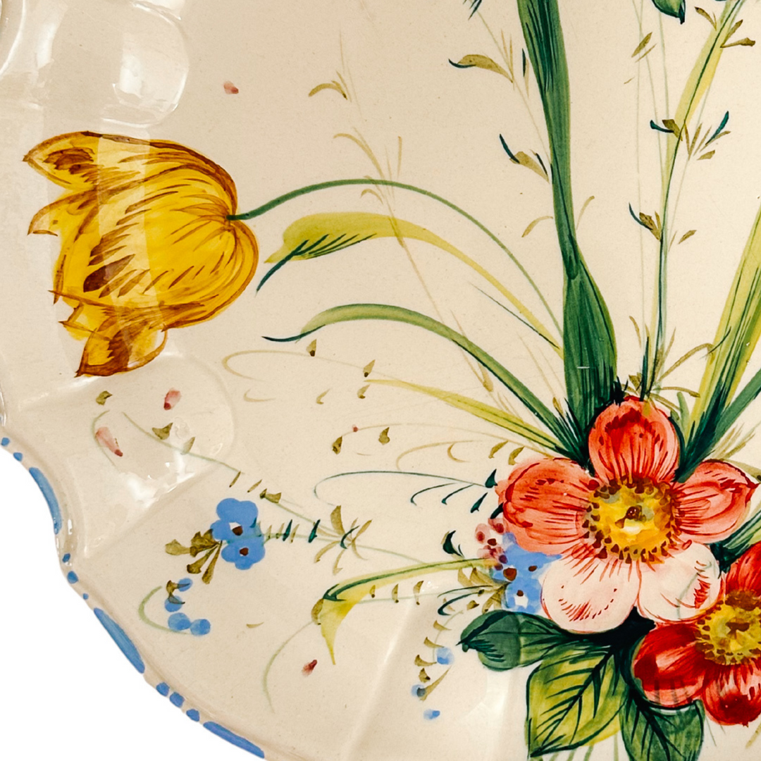 Large Italian Renaissance Majolica Floral Plate
