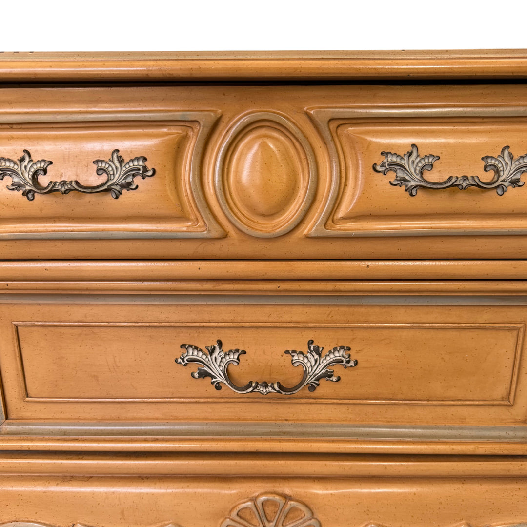 1980 American of Martinsville Carved French Provincial Dresser 1980 American of Martinsville Carved French Provincial Dresser