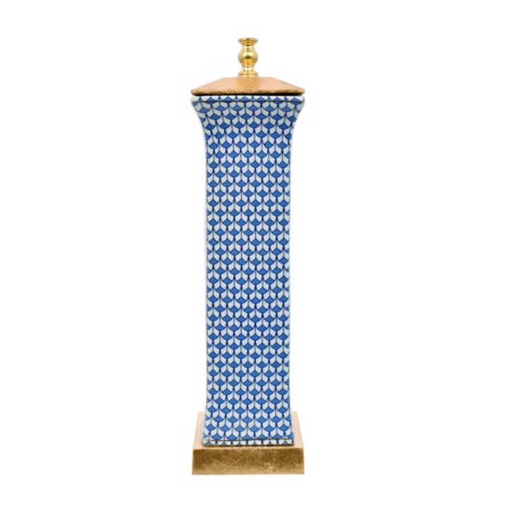 Blue & White Fishnet Porcelain Table Lamps With Gold Base