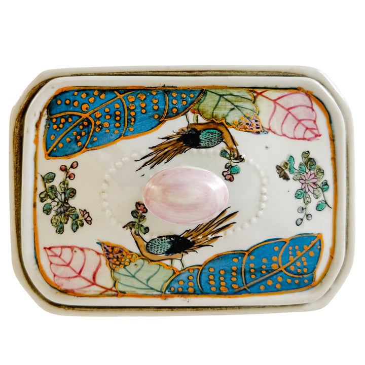 Vintage Chinoiserie Tobacco Leaf Porcelain Lidded Box on Carved Wooden Stand