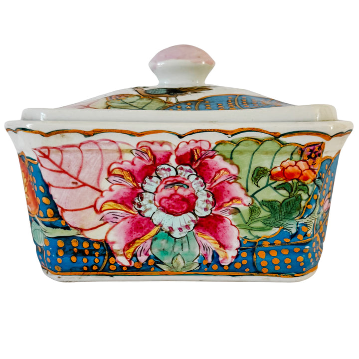 Vintage Chinoiserie Tobacco Leaf Porcelain Lidded Box on Carved Wooden Stand