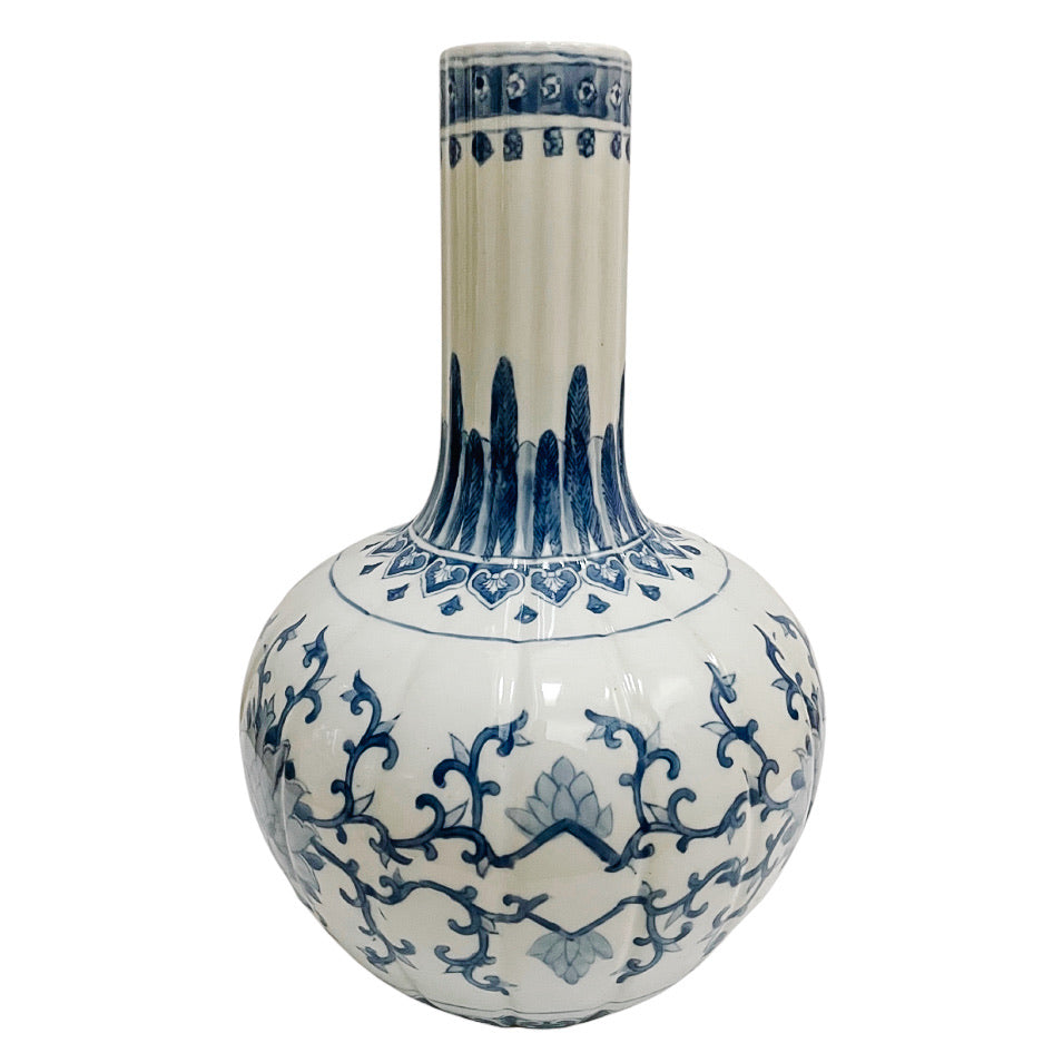 Vintage  Chinoiserie Blue & White Gourd Flower Vase