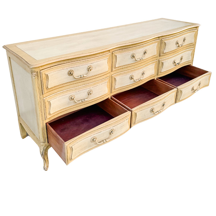 Henredon French Provincial Louis XV Dresser