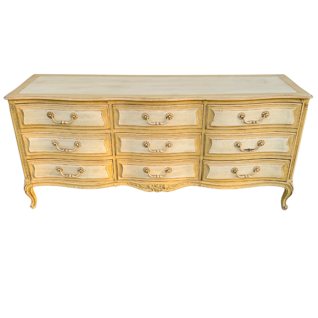 Henredon French Provincial Louis XV Dresser