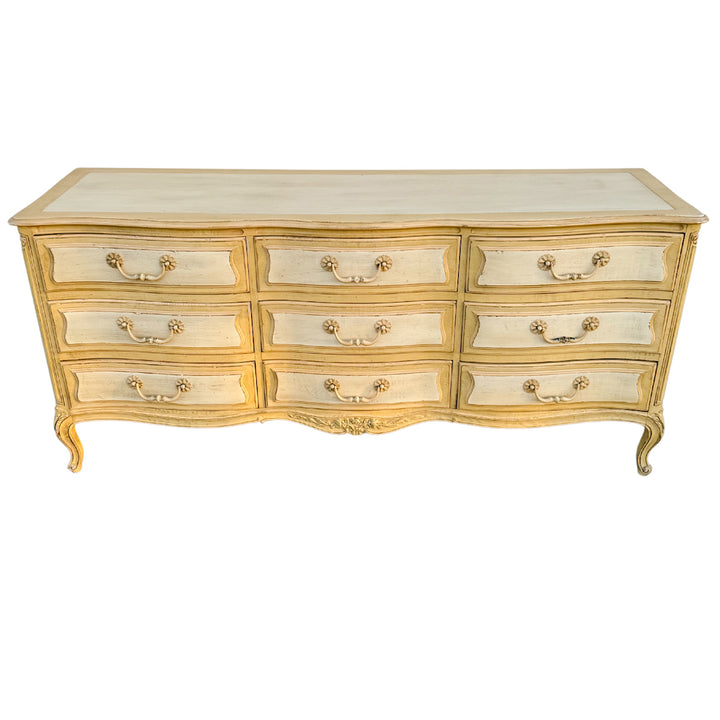 Henredon French Provincial Louis XV Dresser