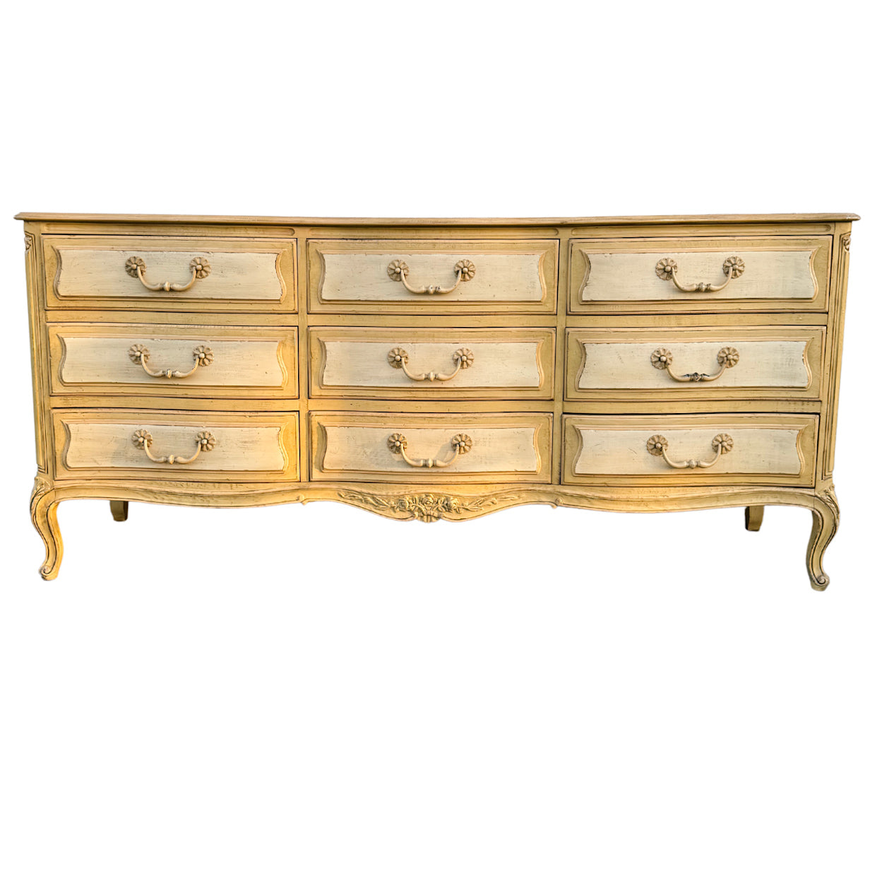 1960 Henredon French Provincial Louis XV Dresser
