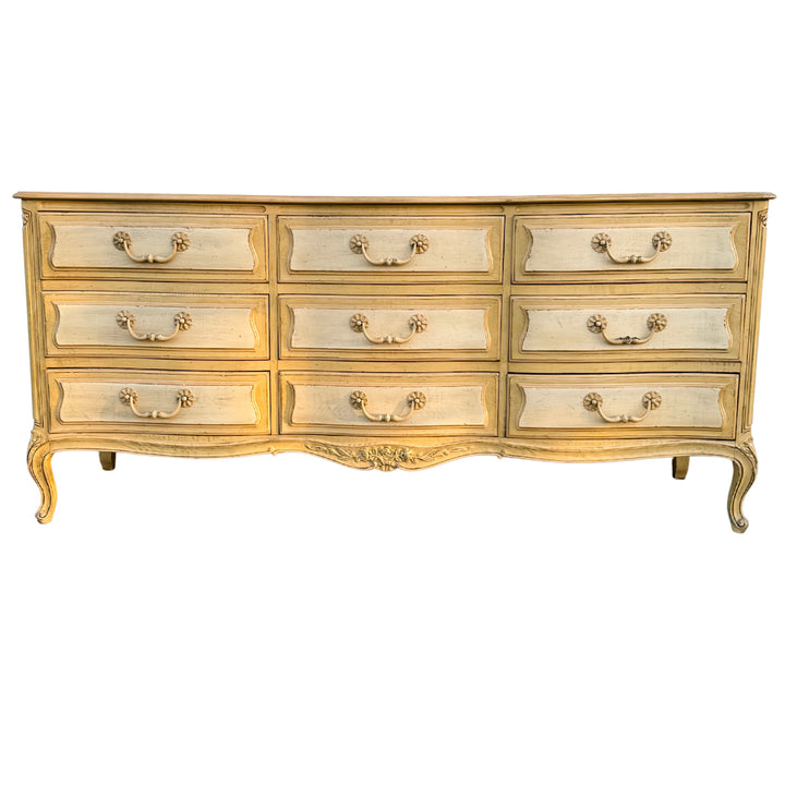 Henredon French Provincial Louis XV Dresser