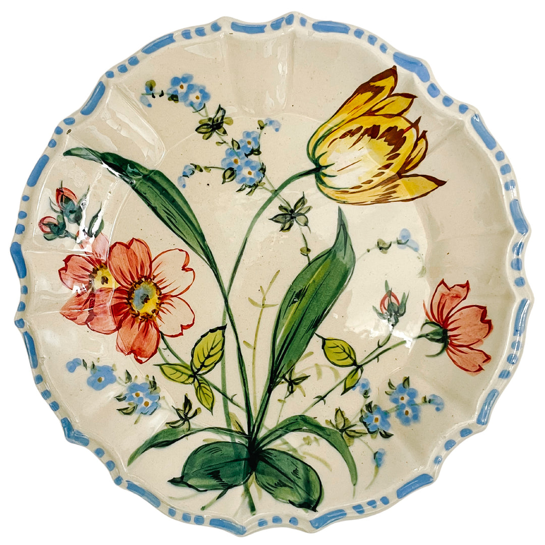 1930s Italian Renaissance Majolica Floral Plates