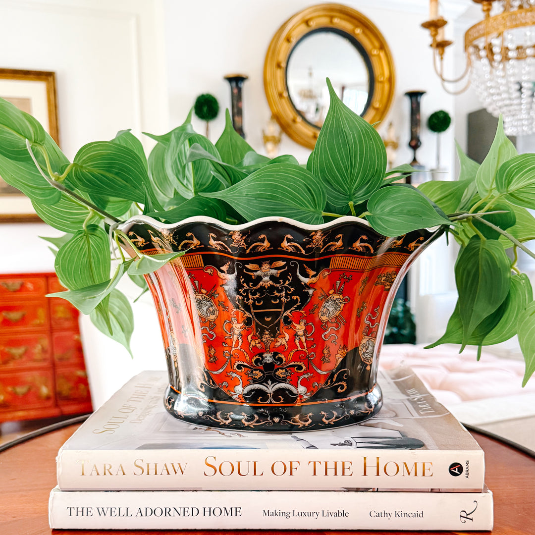 United Wilson Neoclassical Scalloped Ceramic Cachepot
