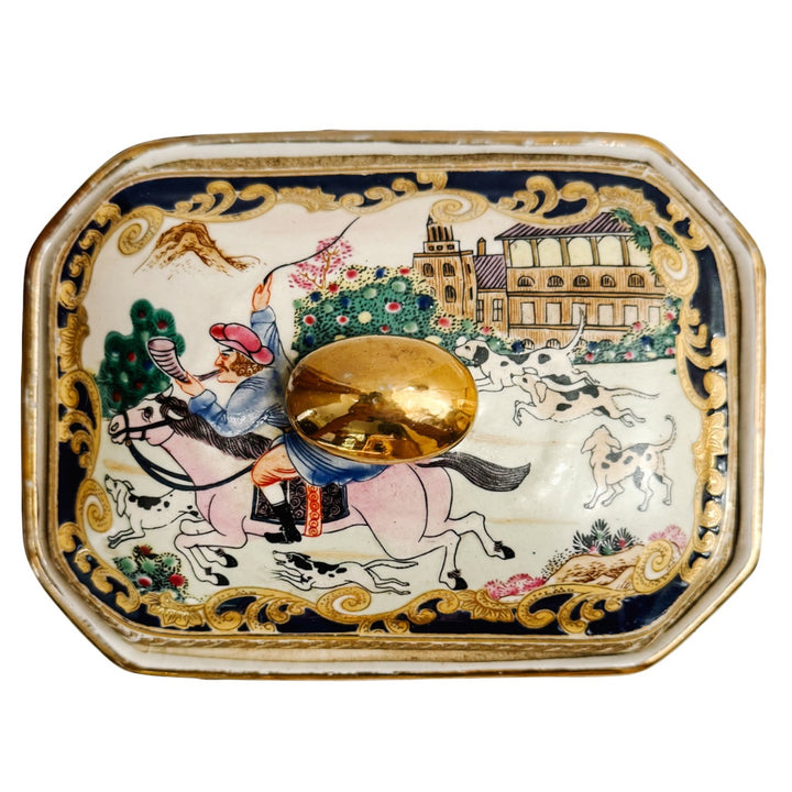 Vintage Chinese Export Hunting Scene Lidded Box