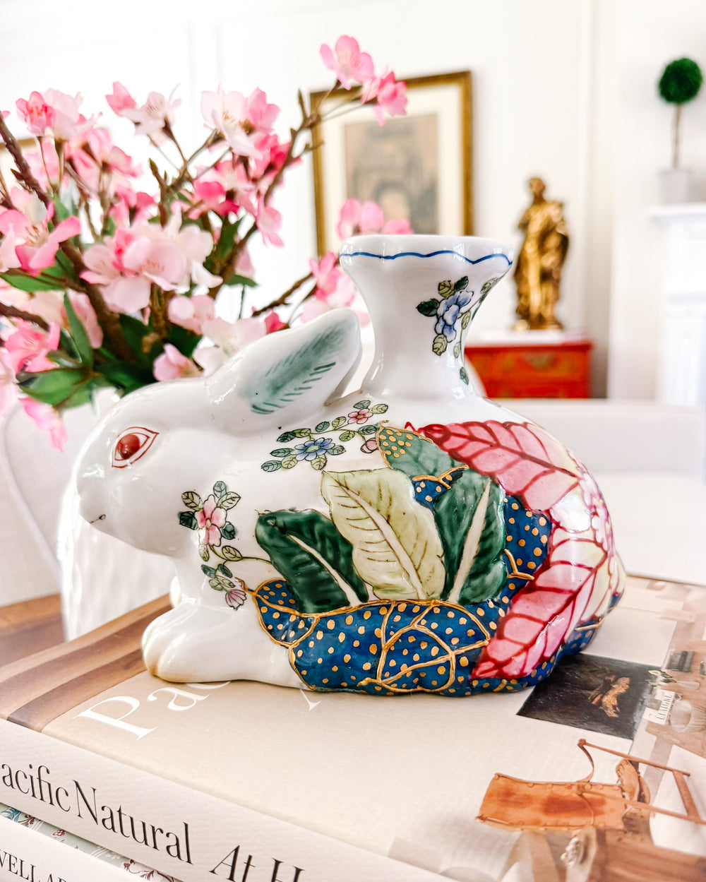 Vintage Hand-Painted Chinoiserie Tobacco Leaf Porcelain Rabbit Candlestick