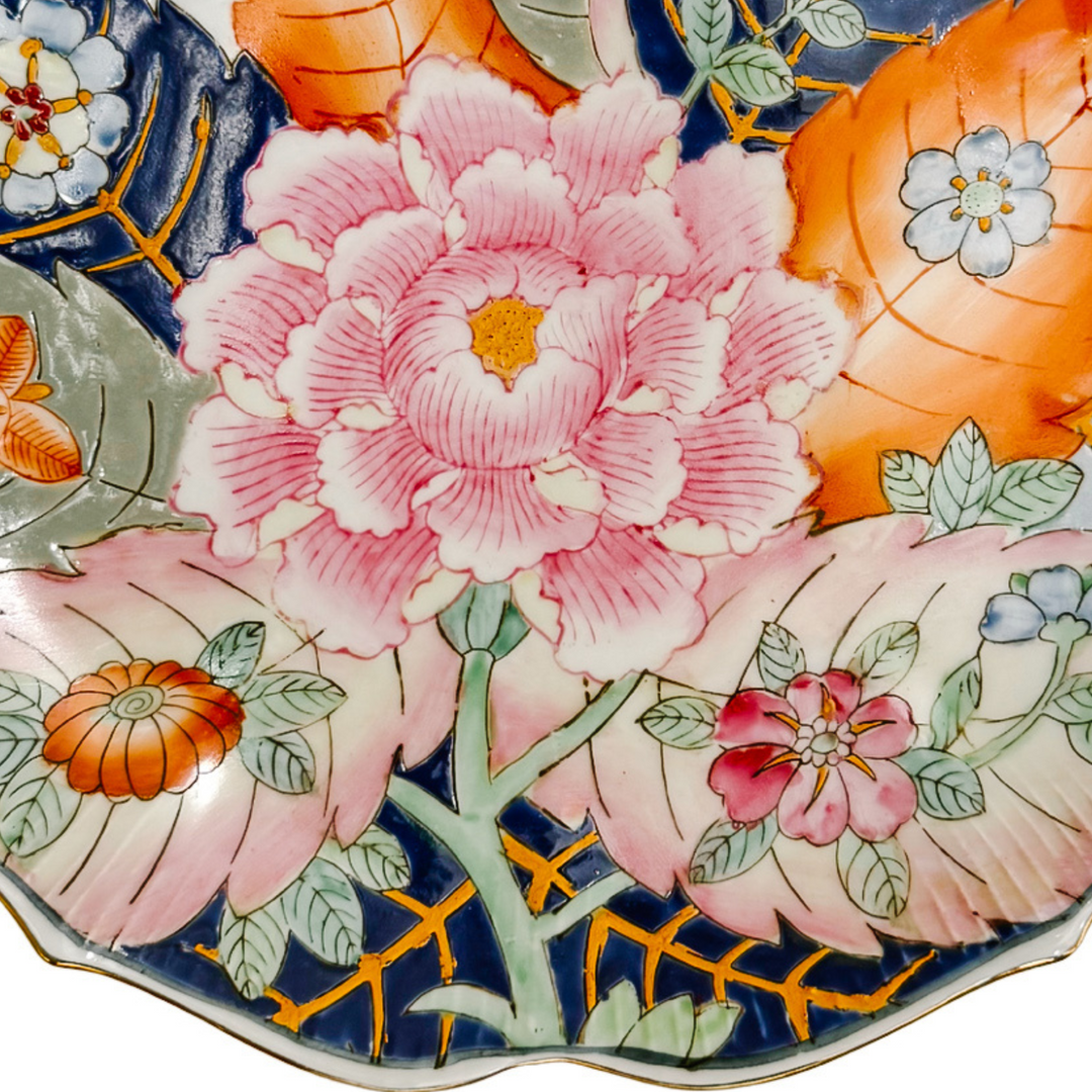 Vintage Hand-Painted Tobacco Leaf Scalloped Plate