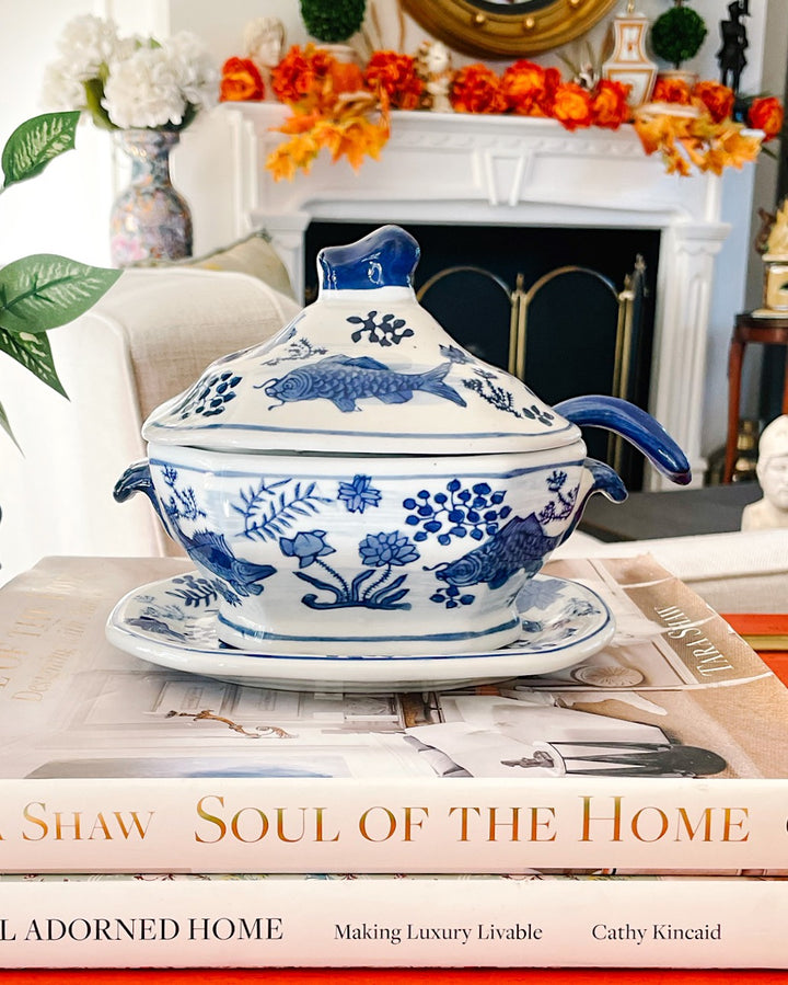 Blue & White Chinoiserie Sauce Dish With Ladle & Underplate