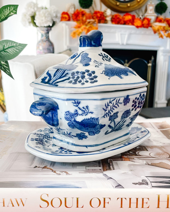 Blue & White Chinoiserie Sauce Dish With Ladle & Underplate