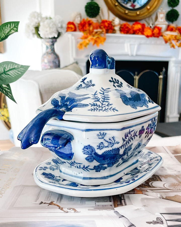 Blue & White Chinoiserie Sauce Dish With Ladle & Underplate