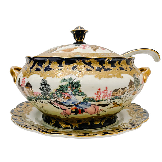 Chinese Export Hunting Scene Tureen With Underplate and Ladle