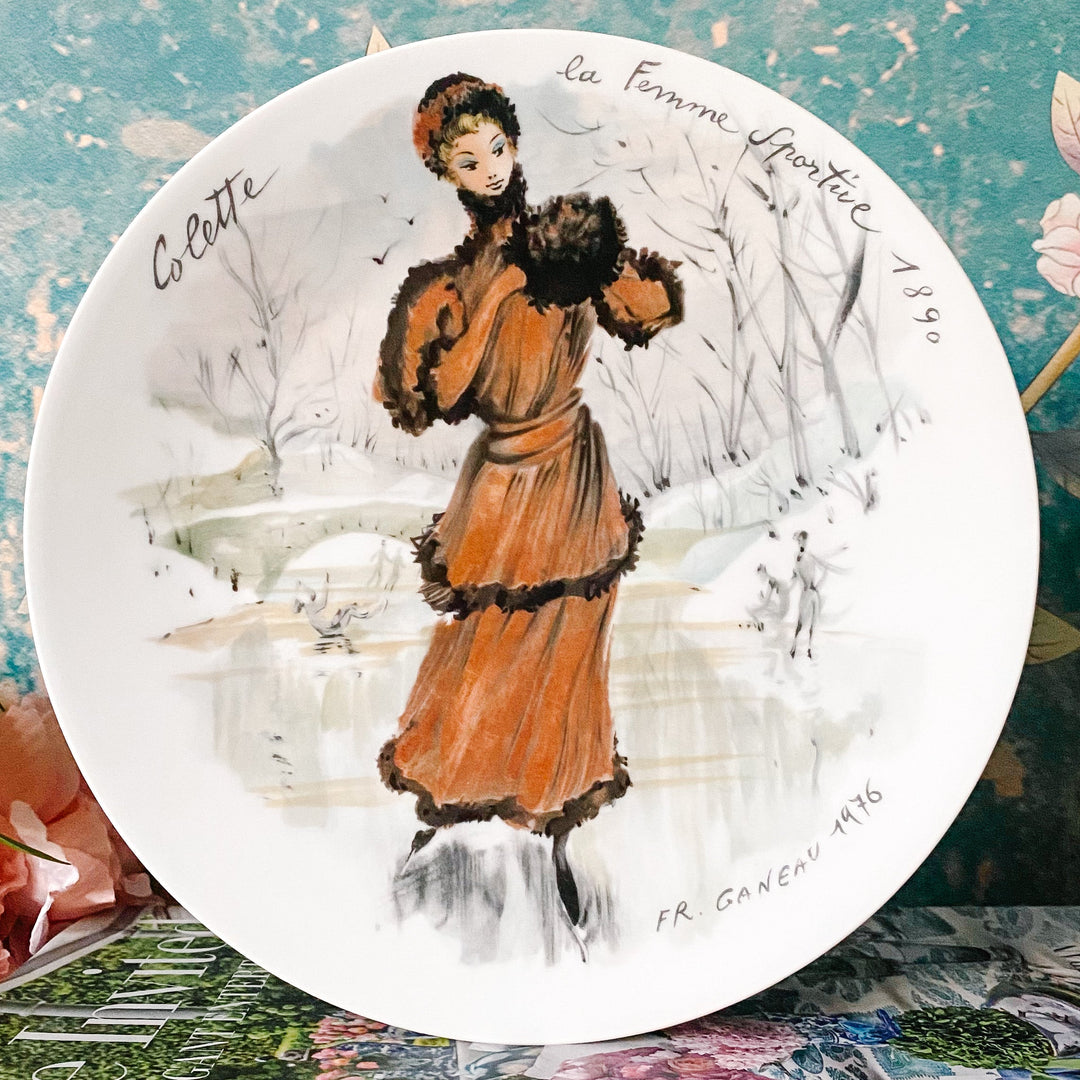 VENDU - Superbe petite assiette porcelaine portrait de femme - Le VENDU - Superbe petite assiette porcelaine portrait de femme - Le