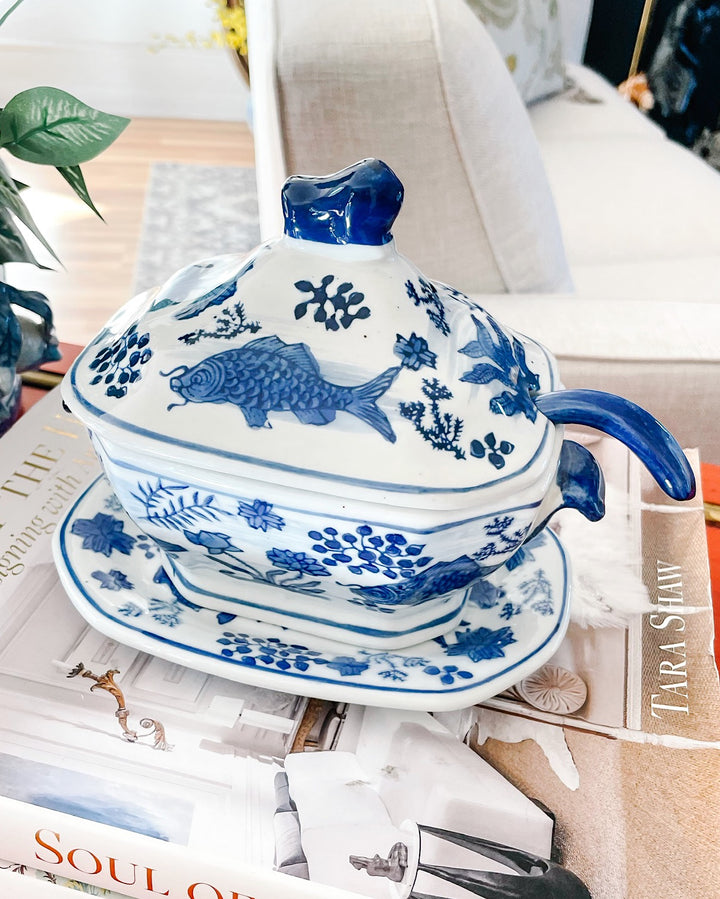 Blue & White Chinoiserie Sauce Dish With Ladle & Underplate